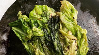 キャベツのナムプラー炒め