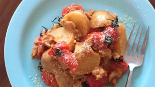 じゃがいもとミニトマトのドレッシング炒め