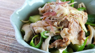 季節野菜のごま油蒸し