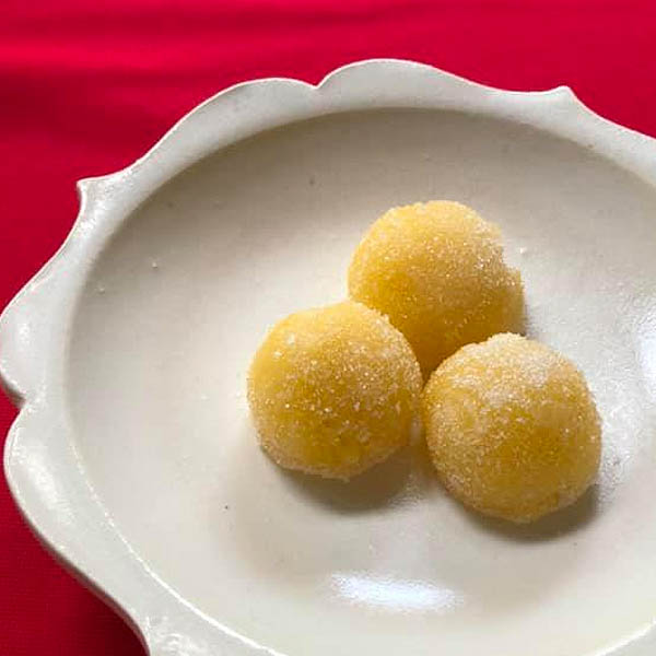 Ovos Moles 卵ボール