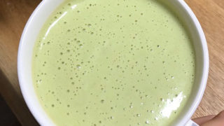 緑のポタージュスープ